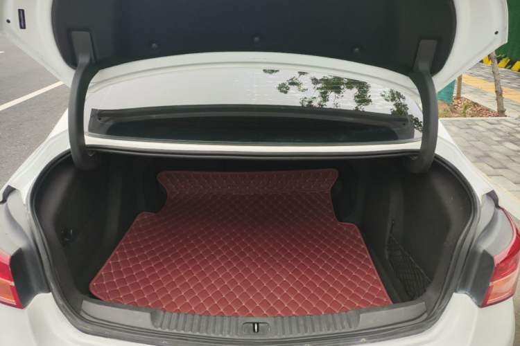 Used Buick Verano 2015 Sedan 15S Automatic Leading Model Trunk