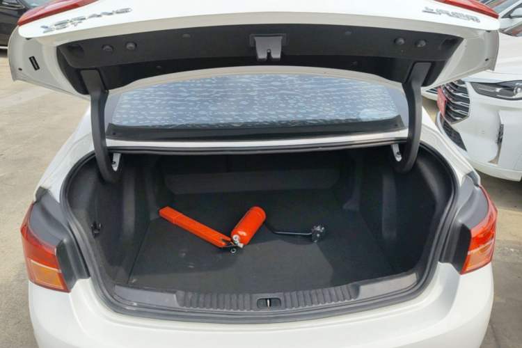 Used Buick Verano 2015 Sedan 20T Dual-Clutch Elite Model Trunk