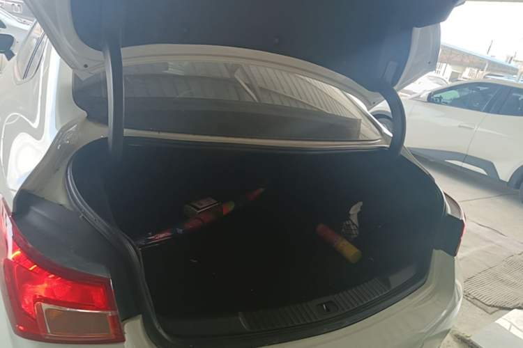 Used Buick Verano 2015 Sedan 15S Automatic Leading Model Trunk