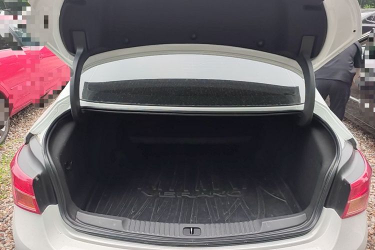 Used Buick Verano 2015 Sedan 20T Dual-Clutch Elite Model Trunk
