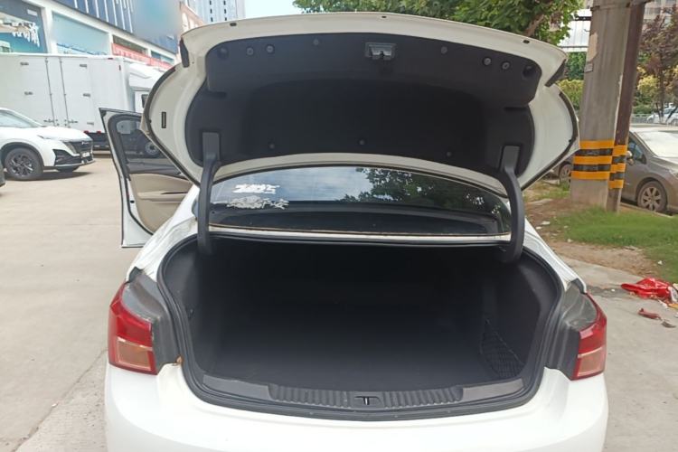 Used Buick Verano 2015 Sedan 15S Manual Leading Model Trunk