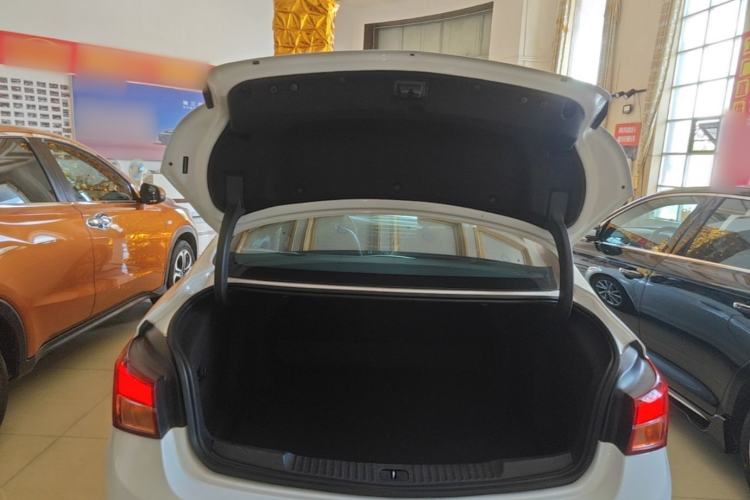 Used Buick Verano 2015 Sedan 15S Automatic Leading Model Trunk