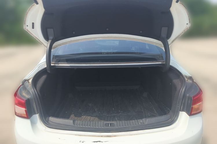 Used Buick Verano 2015 Sedan 15S Manual Leading Model Trunk