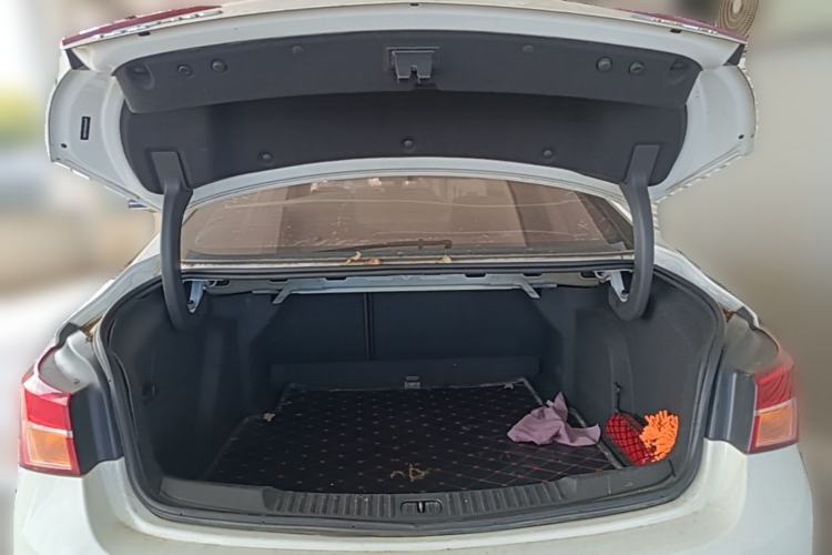 Used Buick Verano 2015 Sedan 15S Manual Leading Model Trunk