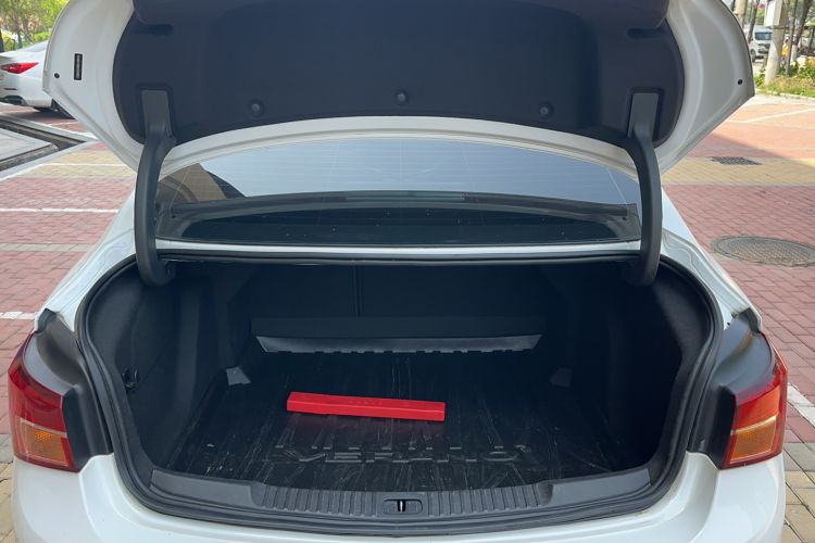 Used Buick Verano 2015 Sedan 15S Automatic Leading Model Trunk