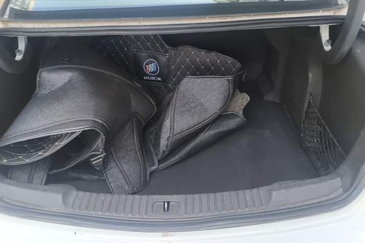 Used Buick Verano 2015 Sedan 15S Manual Entry-Level Model Trunk