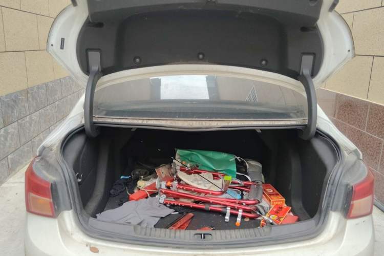 Used Buick Verano 2015 Sedan 15S Automatic Leading Model Trunk