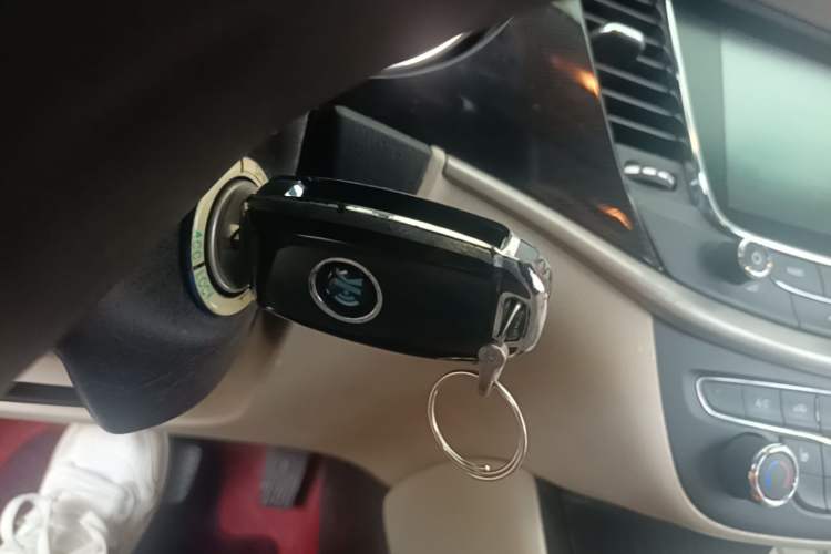 Used Buick Verano 2015 Sedan 15S Automatic Leading Model Vehicle Key