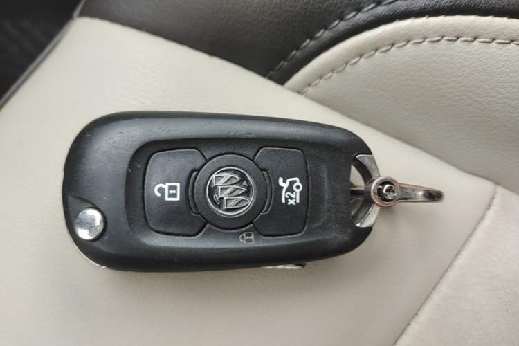 Used Buick Verano 2015 Sedan 15S Automatic Leading Model Vehicle Key