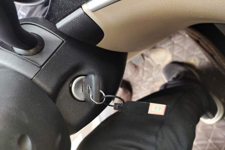 Used Buick Verano 2015 Sedan 15S Manual Entry-Level Model Vehicle Key