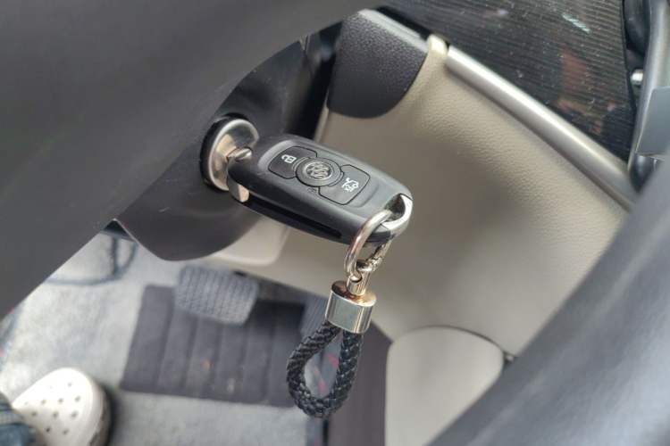 Used Buick Verano 2015 Sedan 15S Automatic Leading Model Vehicle Key