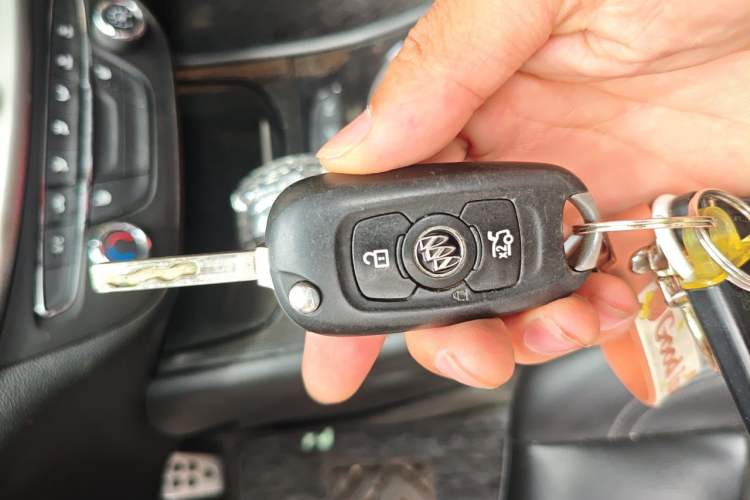 Used Buick Verano 2015 Sedan 20T Dual-Clutch Elite Model Vehicle Key