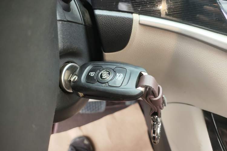 Used Buick Verano 2015 Sedan 15S Automatic Leading Model Vehicle Key