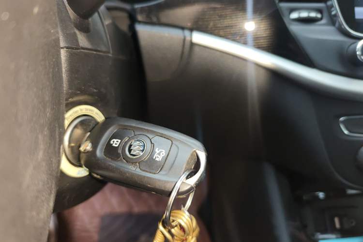 Used Buick Verano 2015 Sedan 20T Dual-Clutch Leading Model Vehicle Key