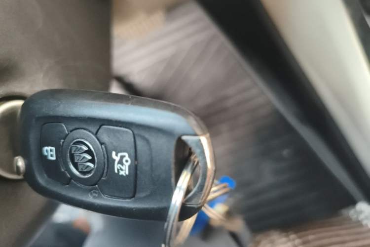 Used Buick Verano 2015 Sedan 15S Automatic Leading Model Vehicle Key