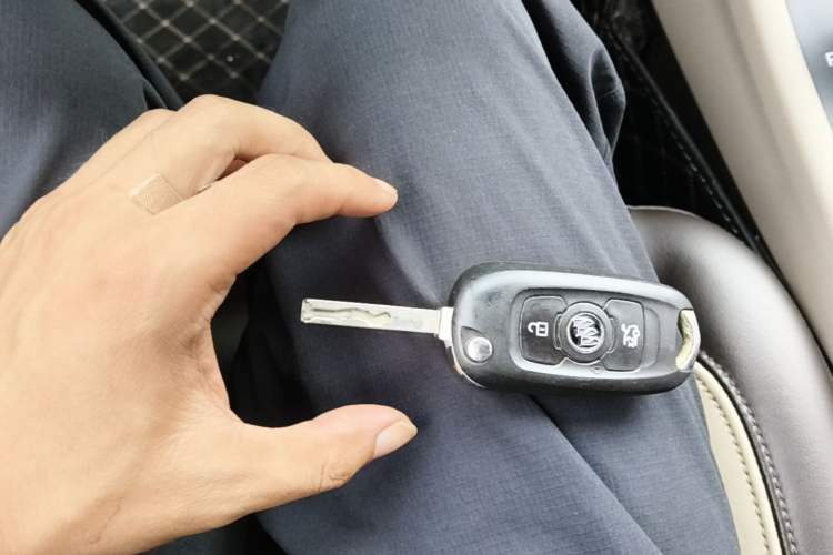 Used Buick Verano 2015 Sedan 15S Automatic Leading Model Vehicle Key