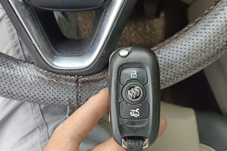 Used Buick Verano 2015 Sedan 15S Automatic Leading Model Vehicle Key