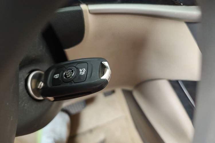 Used Buick Verano 2015 Sedan 15S Automatic Leading Model Vehicle Key