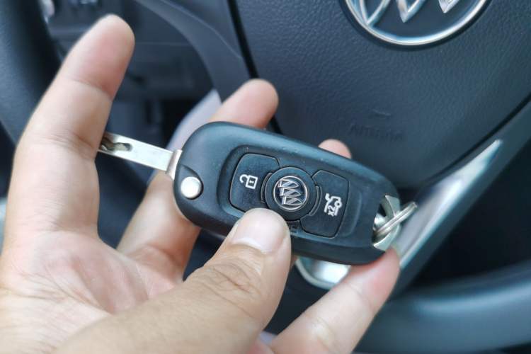 Used Buick Verano 2015 Sedan 20T Dual-Clutch Leading Model Vehicle Key