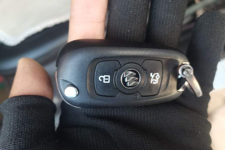Used Buick Verano 2015 Sedan 15S Manual Entry-Level Model Vehicle Key
