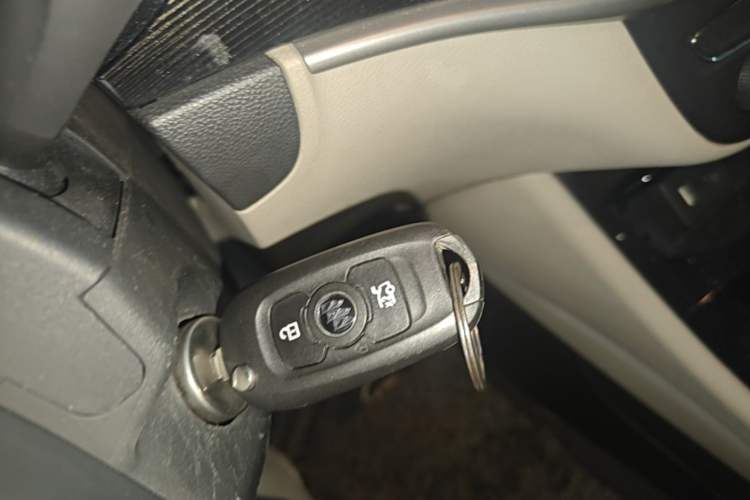 Used Buick Verano 2015 Sedan 15S Automatic Leading Model Vehicle Key