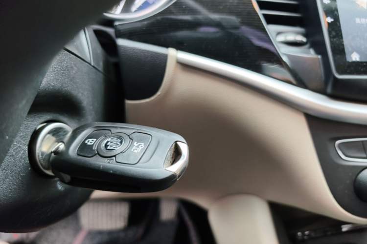 Used Buick Verano 2015 Sedan 15S Automatic Leading Model Vehicle Key