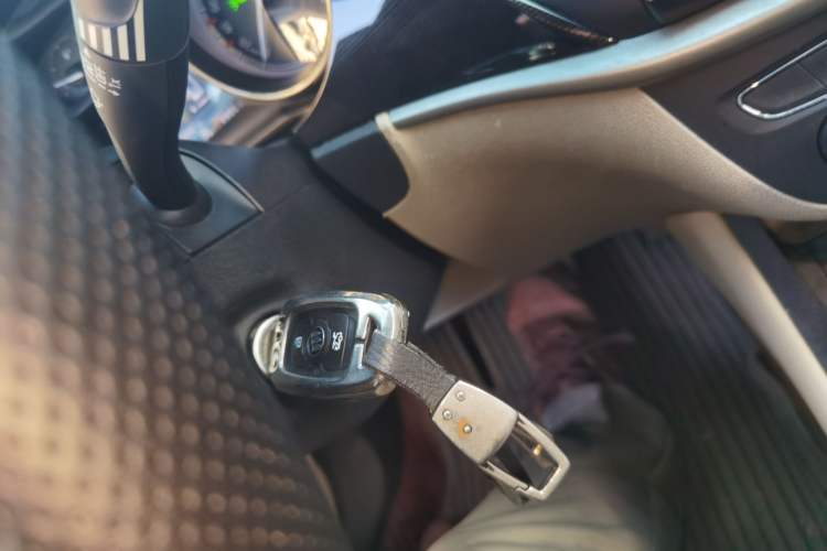 Used Buick Verano 2015 Sedan 15S Automatic Leading Model Vehicle Key