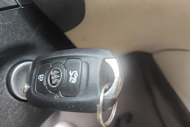 Used Buick Verano 2015 Sedan 15S Automatic Ambition Model Vehicle Key