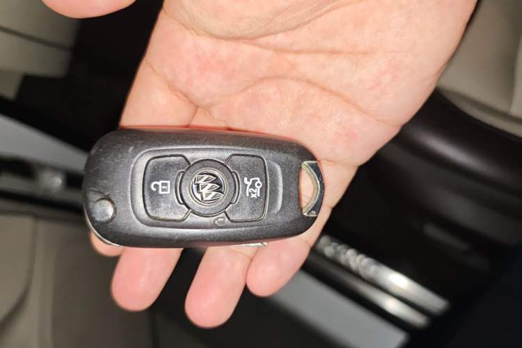 Used Buick Verano 2015 Sedan 15S Automatic Leading Model Vehicle Key