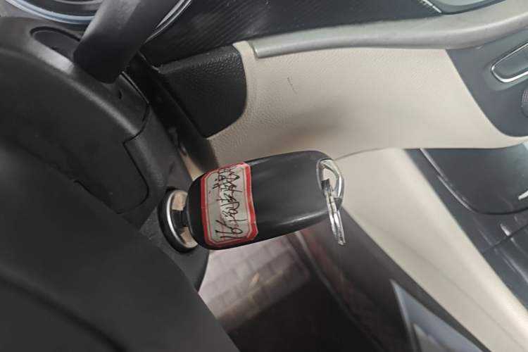 Used Buick Verano 2015 Sedan 15S Automatic Leading Model Vehicle Key