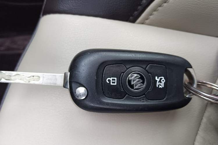 Used Buick Verano 2015 Sedan 15S Automatic Leading Model Vehicle Key