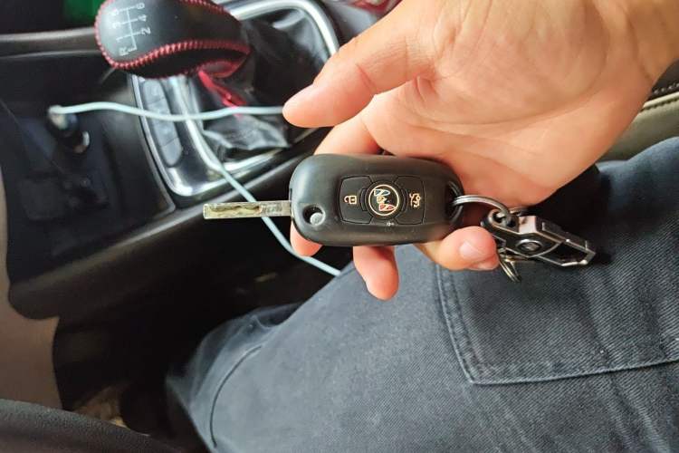 Used Buick Verano 2015 Sedan 15S Manual Leading Model Vehicle Key