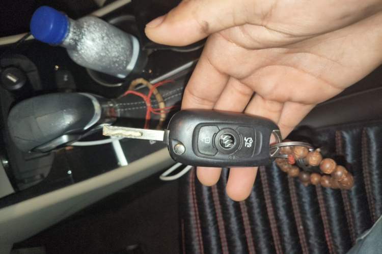 Used Buick Verano 2015 Sedan 15S Automatic Leading Model Vehicle Key