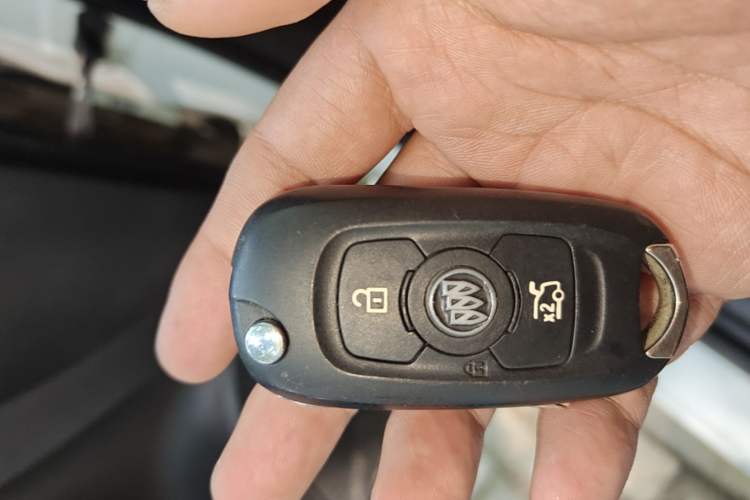 Used Buick Verano 2015 Sedan 20T Dual-Clutch Leading Model Vehicle Key