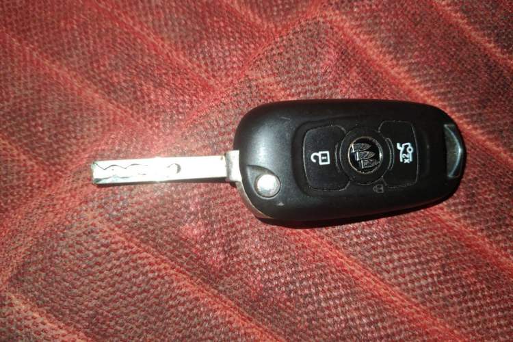 Used Buick Verano 2015 Sedan 15S Automatic Ambition Model Vehicle Key