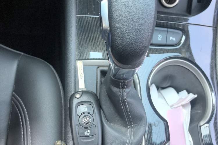 Used Buick Verano 2015 Sedan 20T Dual-Clutch Leading Model Vehicle Key
