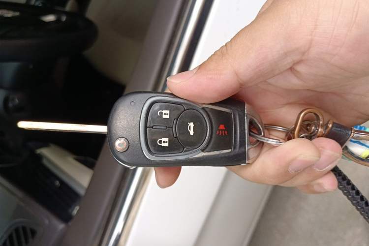 Used Buick Verano 2015 Sedan 15S Automatic Leading Model Vehicle Key