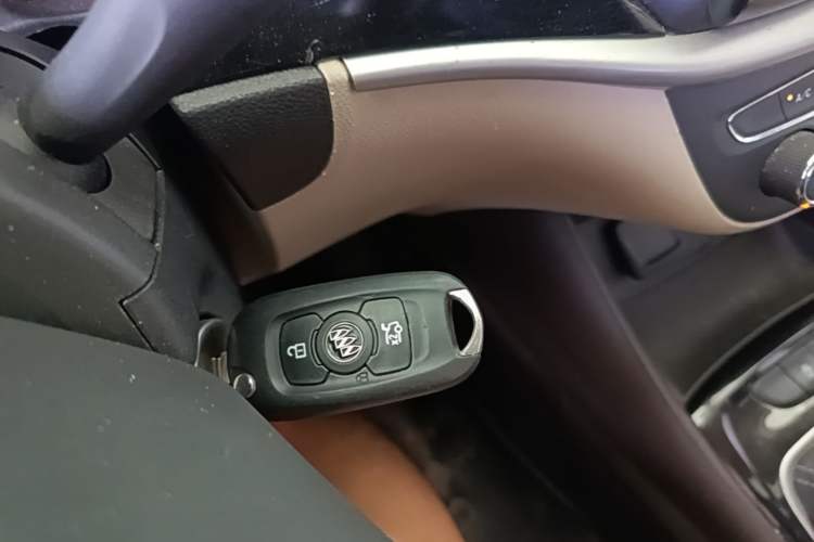 Used Buick Verano 2015 Sedan 15S Manual Leading Model Vehicle Key