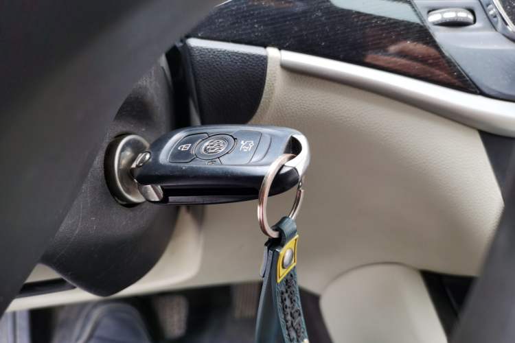 Used Buick Verano 2015 Sedan 15S Automatic Leading Model Vehicle Key