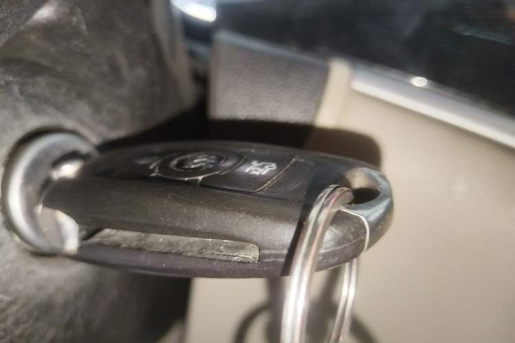 Used Buick Verano 2015 Sedan 15S Automatic Leading Model Vehicle Key