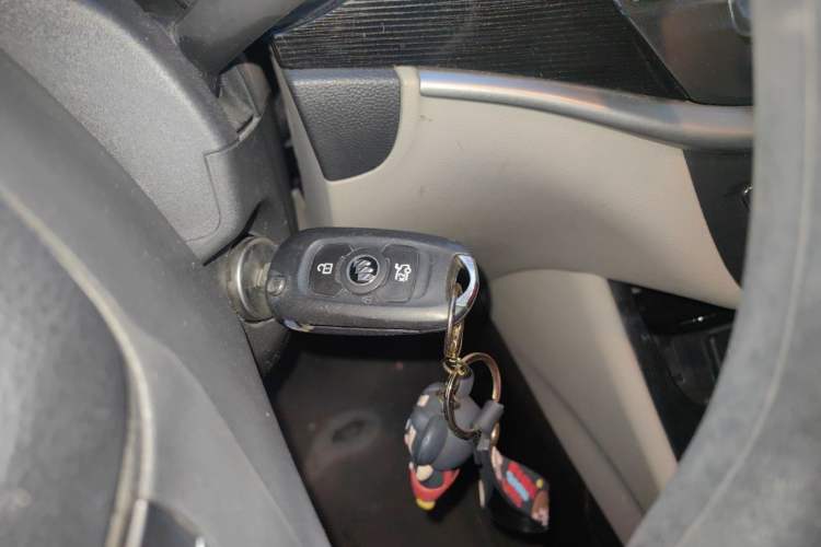 Used Buick Verano 2015 Sedan 15S Automatic Leading Model Vehicle Key