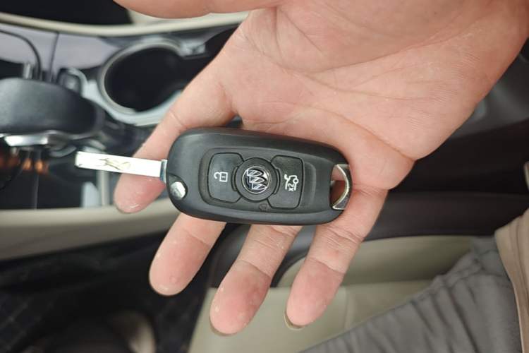 Used Buick Verano 2015 Sedan 15S Automatic Leading Model Vehicle Key