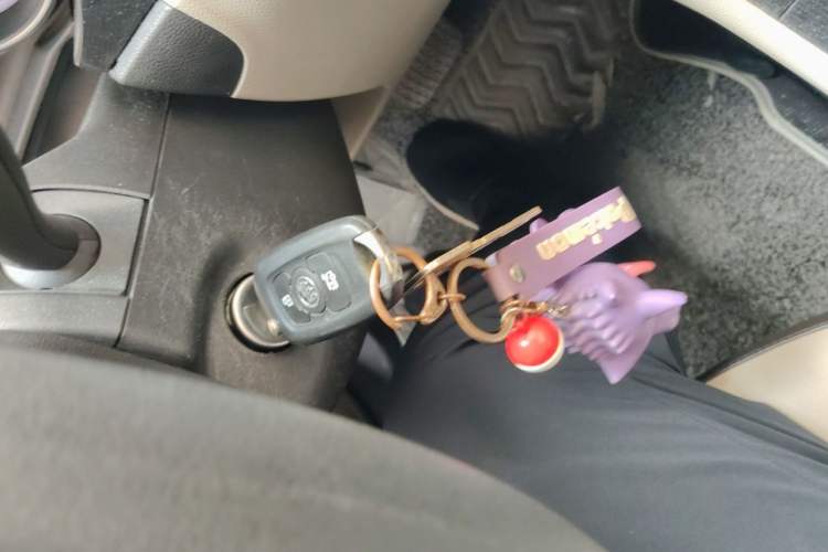 Used Buick Verano 2015 Sedan 15S Automatic Leading Model Vehicle Key