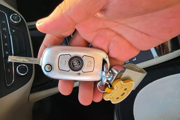 Used Buick Verano 2015 Sedan 15S Automatic Leading Model Vehicle Key