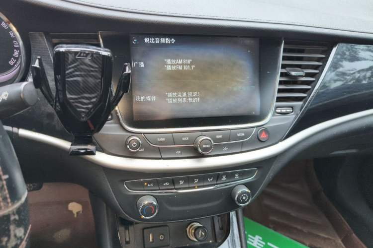 Used Buick Verano 2015 Sedan 20T Dual-Clutch Leading Model Audio And AC Panel