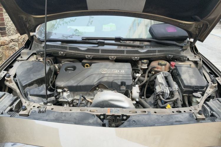 Used Buick Verano 2015 Sedan 15S Automatic Leading Model Engine Bay