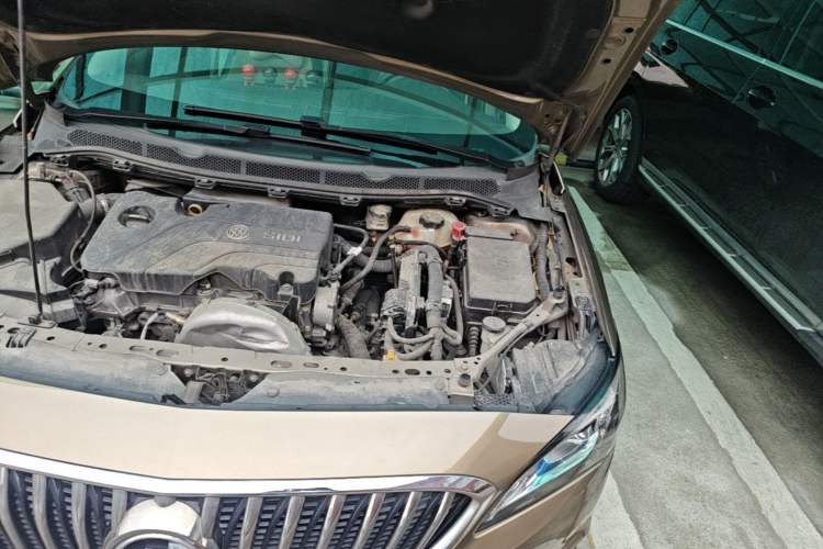 Used Buick Verano 2015 Sedan 15S Automatic Leading Model Engine Bay Left