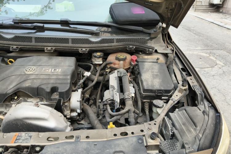 Used Buick Verano 2015 Sedan 15S Automatic Leading Model Engine Bay Left