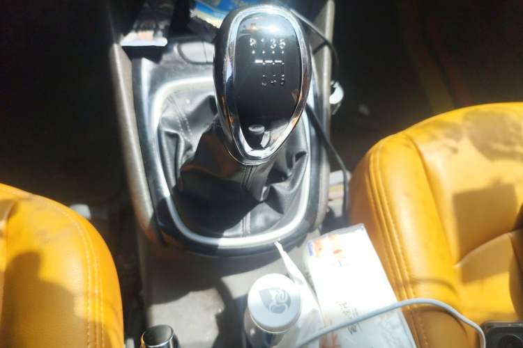 Used Buick Verano 2015 Sedan 15S Manual Entry-Level Model Gear Lever