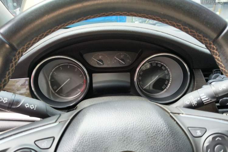 Used Buick Verano 2015 Sedan 20T Dual-Clutch Flagship Model Instrument Cluster